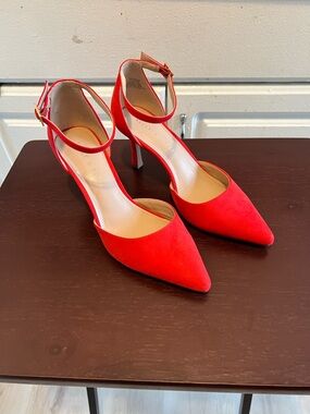 Kelly & Katie Poppy Ankle Strap Buckle Stiletto Pointed Toe
Textile Pumps Sz 7.5